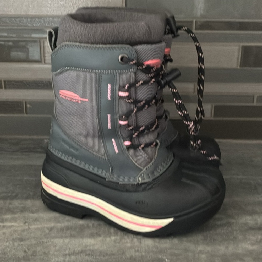 Chlorophylle Girl’s  Winter Boots - Gray and Pink Size 11